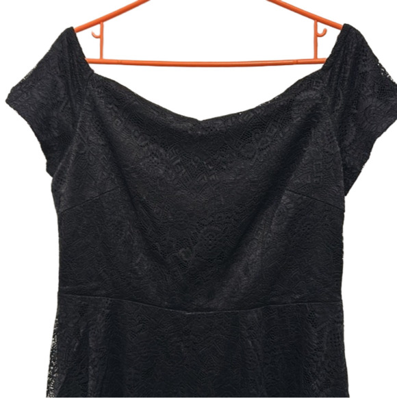 Black lace dress off the shoulder 2X - Picture 6 of 11